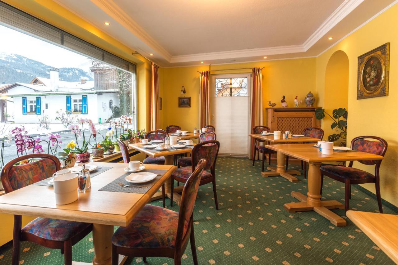 Hotel Garni Almenrausch Und Edelweiss 加爾米施-帕滕基興 外观 照片
