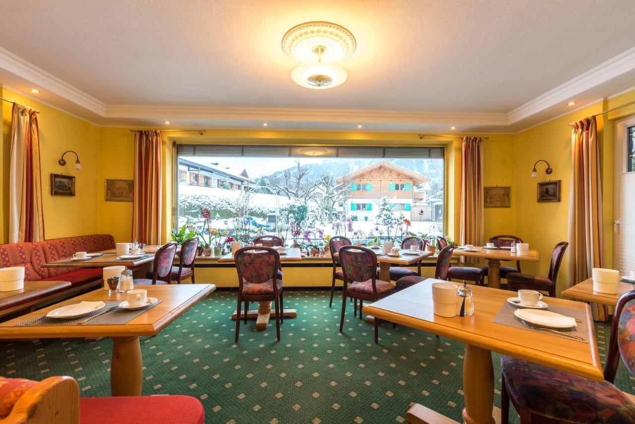 Hotel Garni Almenrausch Und Edelweiss 加爾米施-帕滕基興 外观 照片