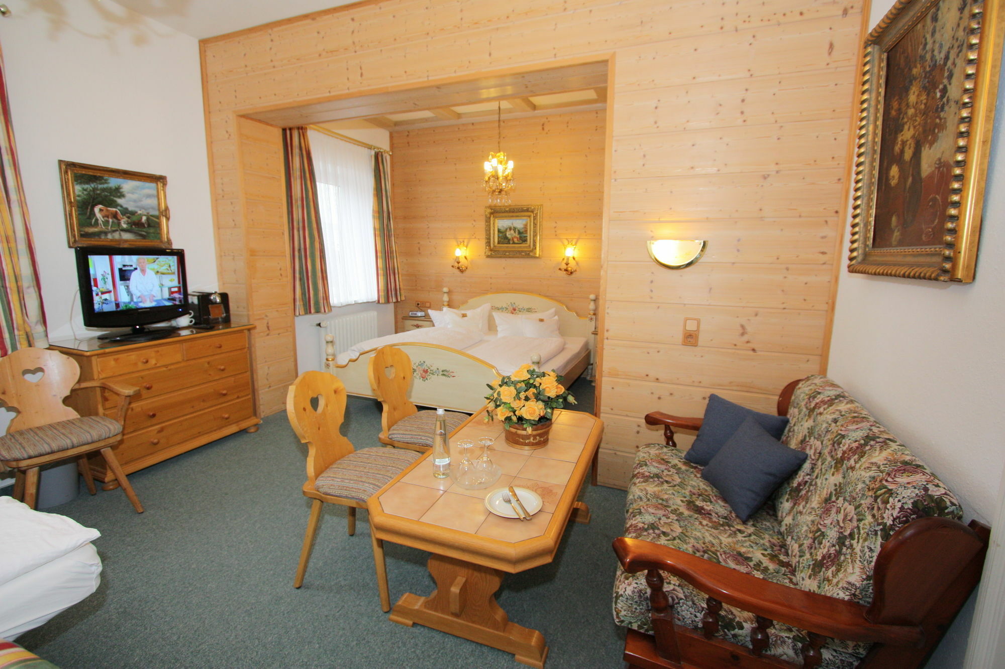 Hotel Garni Almenrausch Und Edelweiss 加爾米施-帕滕基興 外观 照片